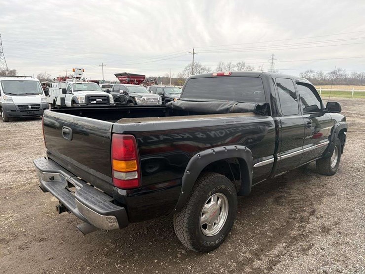 2001-gmc-sierra-1500-image-5