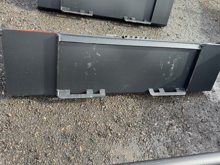 #2036-•-trubilt-72"-skid-steer-smooth-bucket-image-2