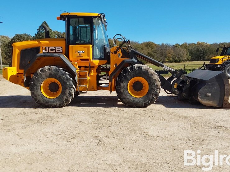 2017-jcb-427-image-4