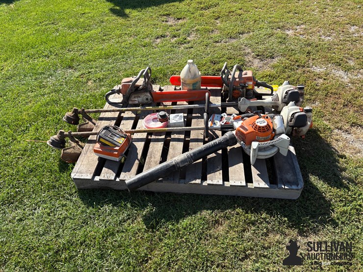 misc-pallet-of-gasoline-stihl-tools-image-4