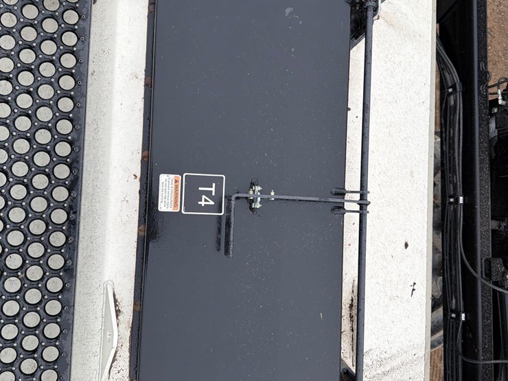 2016-bourgault-3320-66-image-60