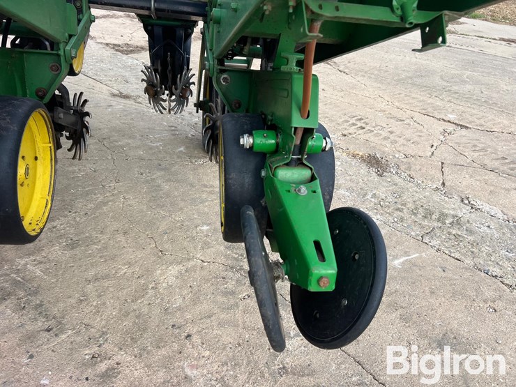 john-deere-7000-image-13