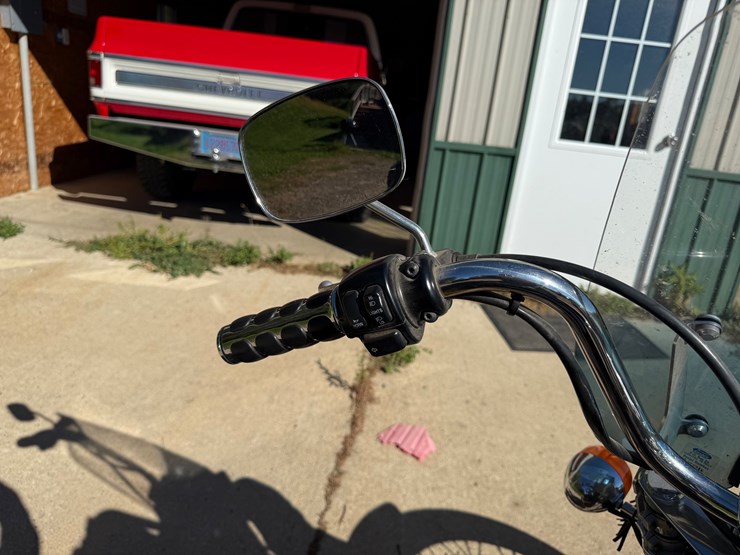 #1738-•-2001-hd-dynawide-glide-bumble-bee-edition-(wi-title-in-delay)-(black-river-falls,-wi)-image-14