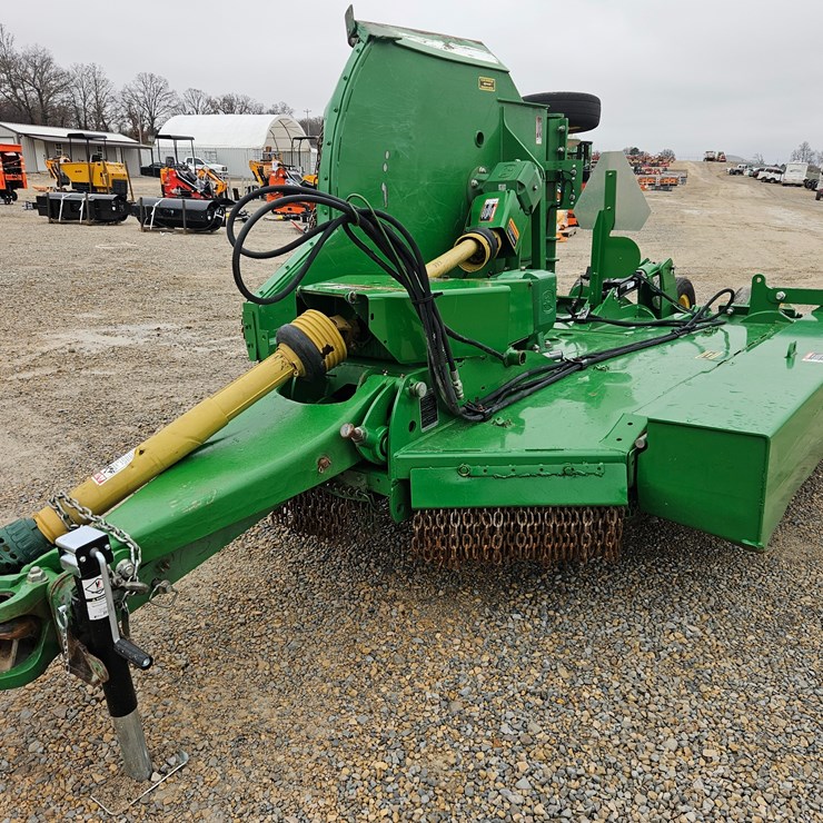 JOHN DEERE R10