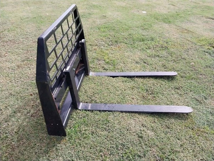 new-agt-48"-pallet-forks-image-2