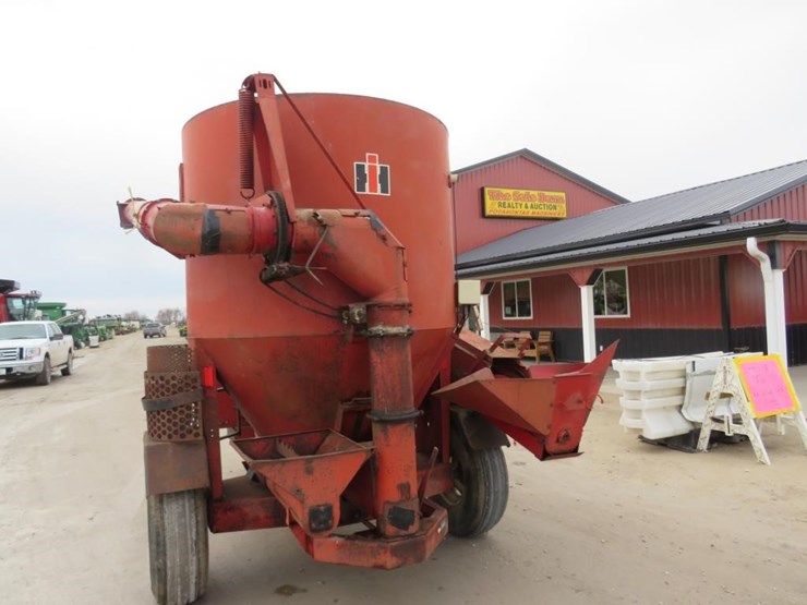 international-1250-image-6