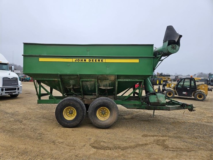 john-deere-400-image-6