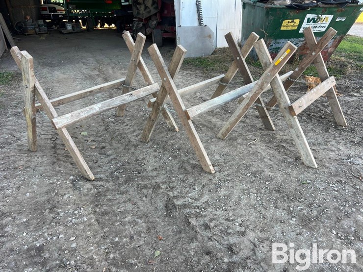 folding-sawhorses-image-8