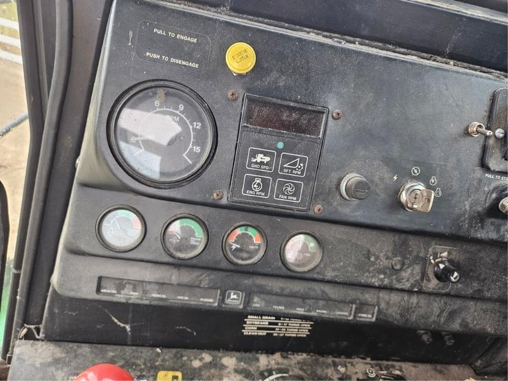 john-deere-8820-image-43