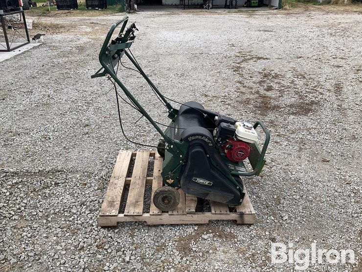 turfco-turnaer-6-walk-behind-aerator-image-4
