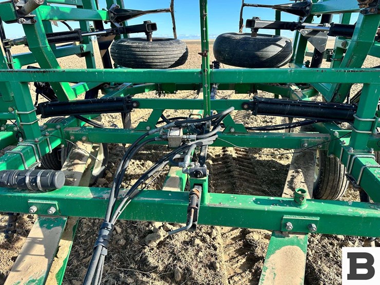 great-plains-9540-plains-plow-image-16