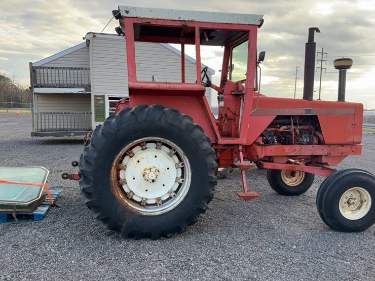 #3049-•-allis-chalmers-tractor-image-5