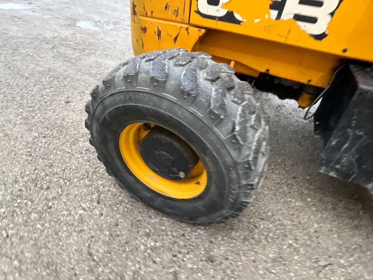 2015-jcb-930-image-11