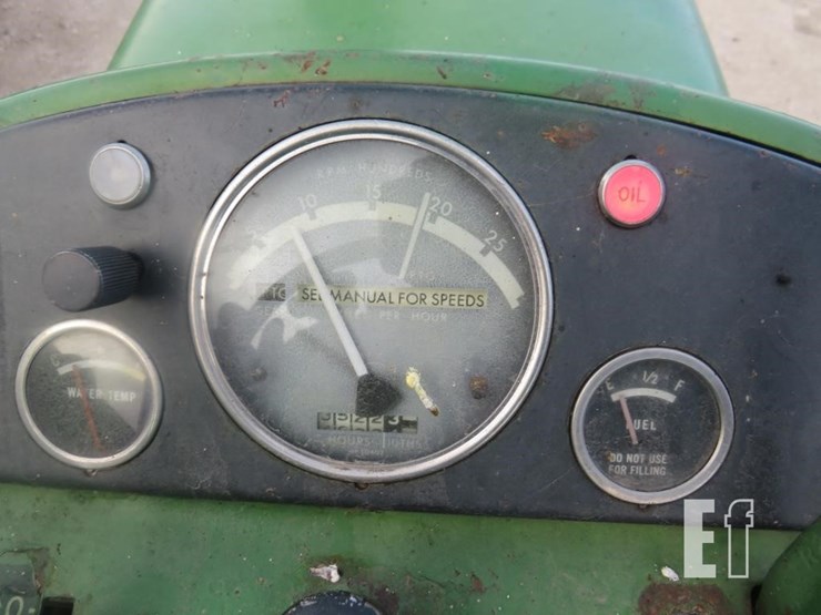 john-deere-3010-image-10