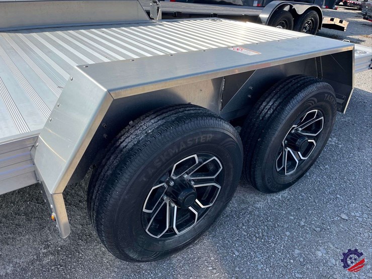 new-2025-timpte-18’-motorsports-1018-t/a-utility-tag-trailer-image-9