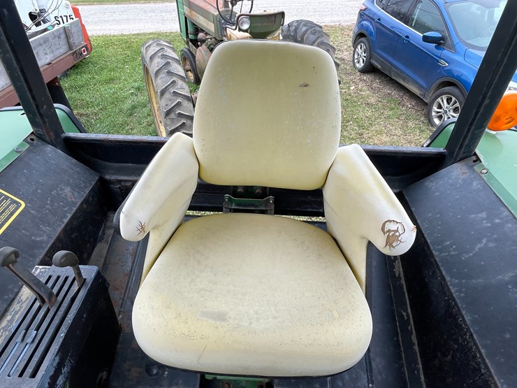 john-deere-4040-image-26