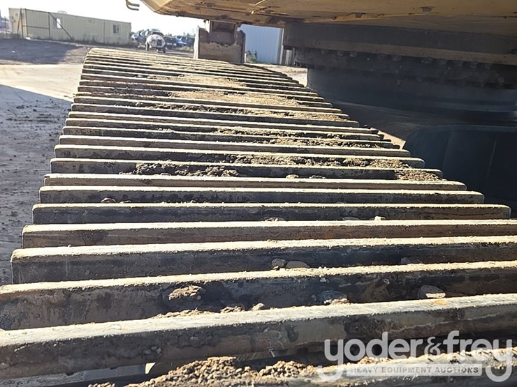 2022-komatsu-pc490-lc-11-image-17