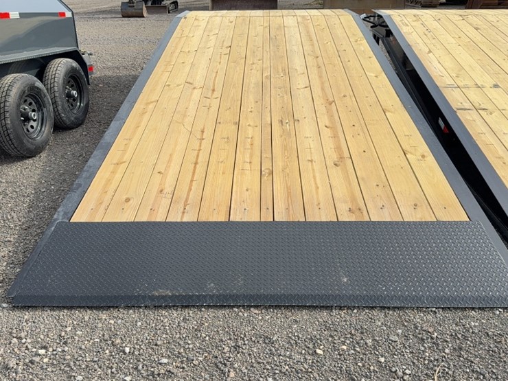 #2064-•-20'-x-101"-loading-ramp-image-3