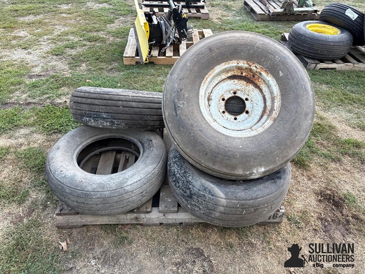 misc-pallet-of-tires-&-rims-image-4