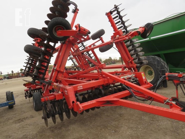 2012-kuhn-krause-8000-30-image-2