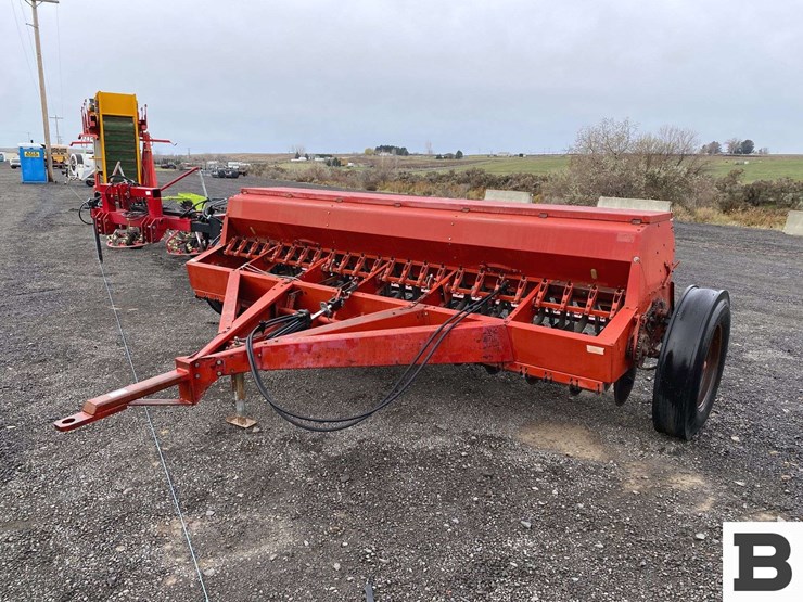 j.i.-case-5300-grain-drill-image-1