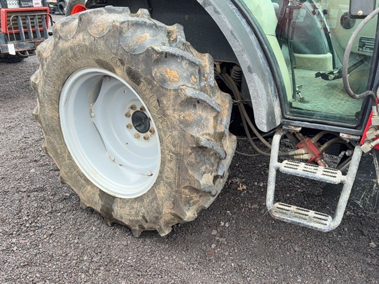 massey-ferguson-2220-image-7