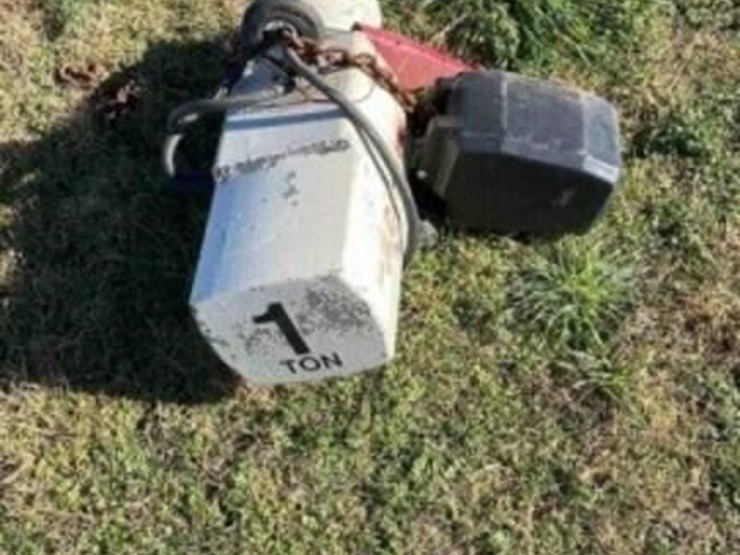 jlc-model-2016-1-ton-electric-winch.-image-1