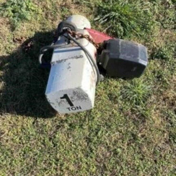 JLC model 2016 1 ton electric winch.