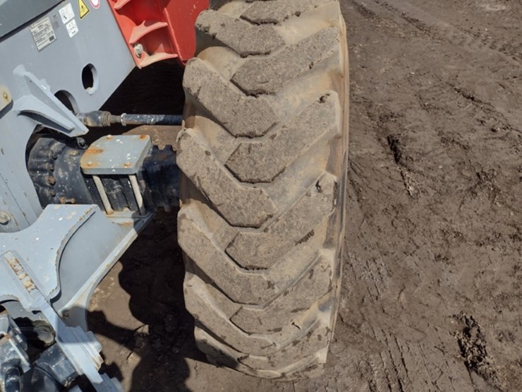 skyjack-sj1056th-image-21