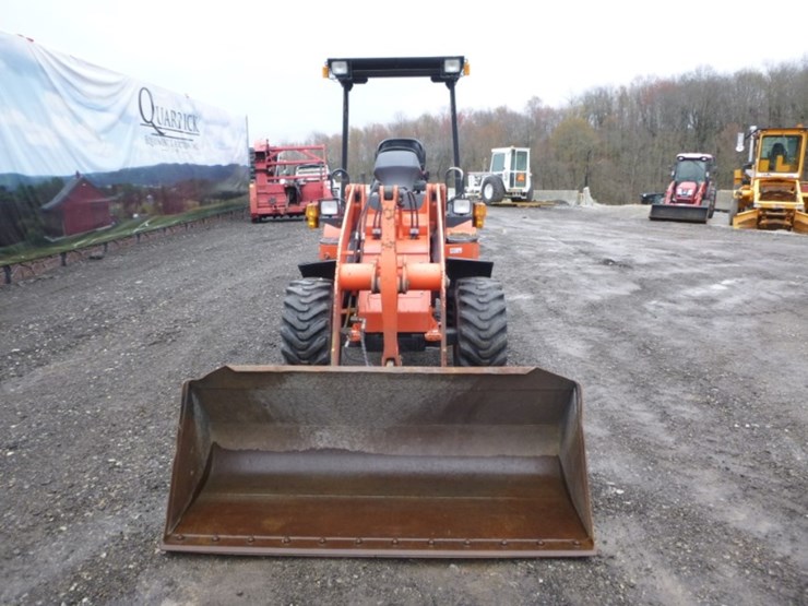 kubota-r430-image-2