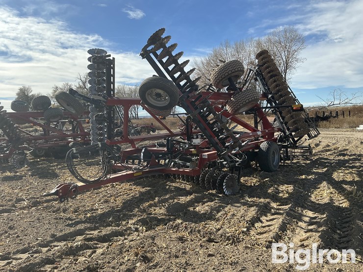 2016-case-ih-2016-image-1