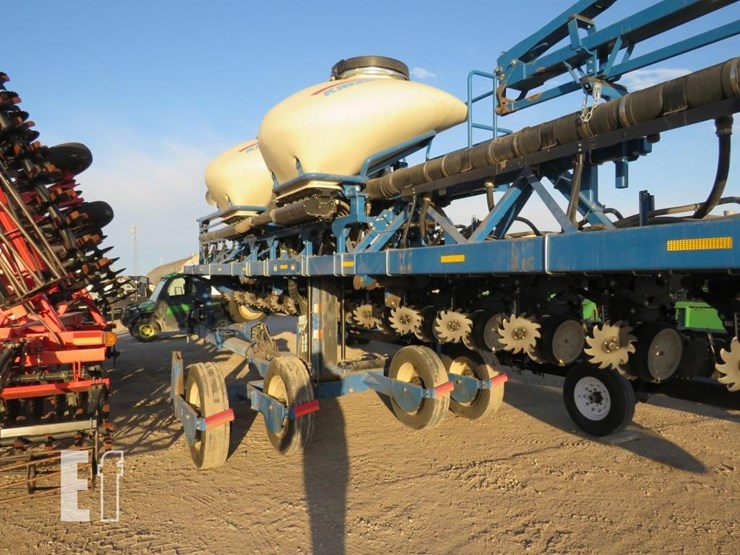 2011-kinze-3600-image-11