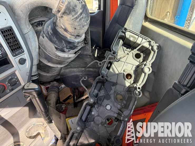 (x)-(3-1)-2017-mack-cxu633t-t/a-truck-tractor-w/-...-image-6