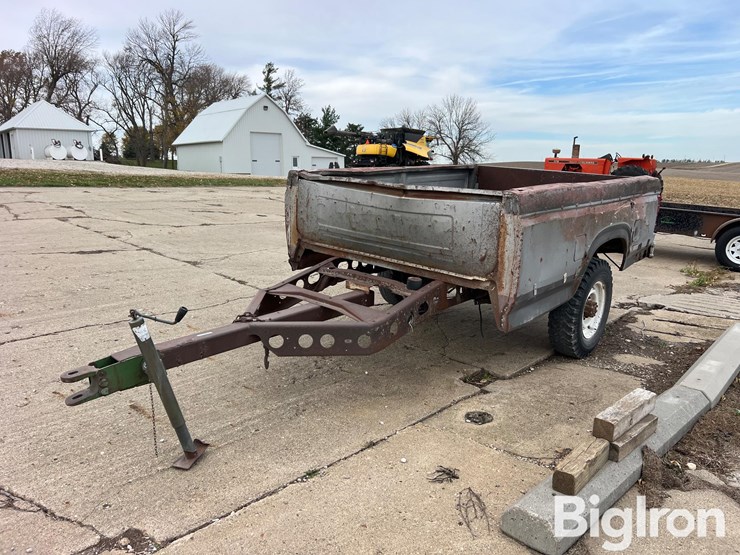 8'-truck-bed-box-farm-use-trailer-image-1