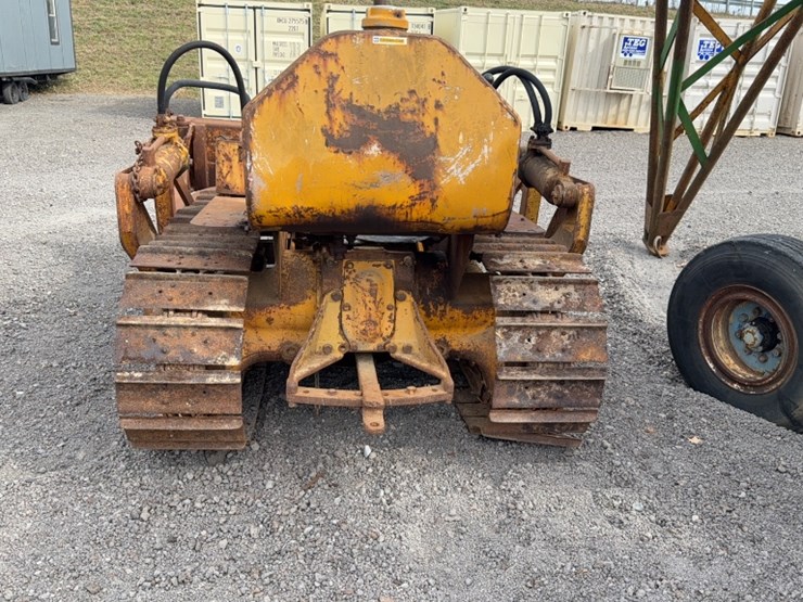 caterpillar-d2-image-8