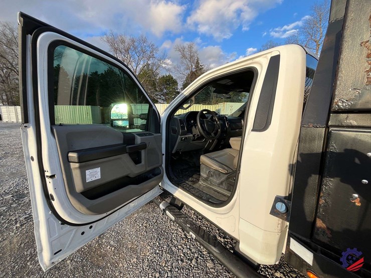 2019-ford-f350-xl-image-50