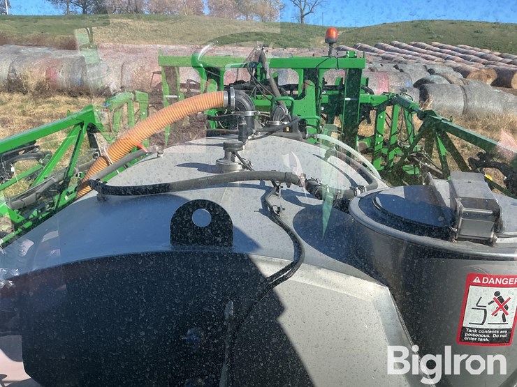 2017-john-deere-r4030-image-13