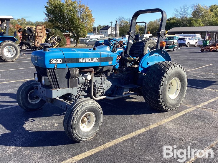 new-holland-3930-image-1