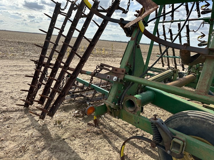 john-deere-38-image-46