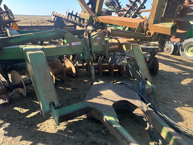 john-deere-30-image-34