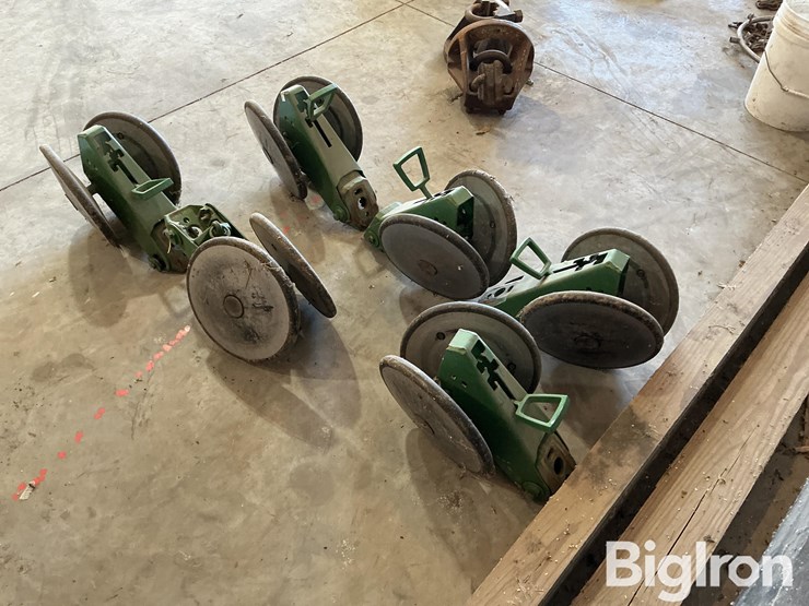 john-deere-7200-image-7