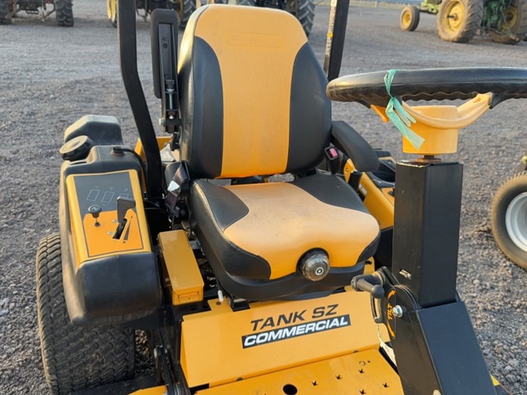 #3095-•-2015-cub-cadet-tank-sz-zero-turn-lawn-mower-image-6
