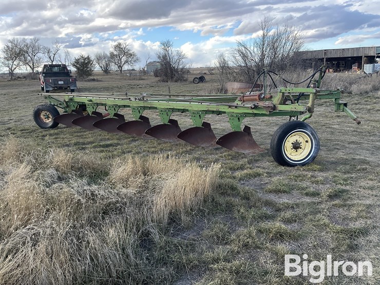 john-deere-7-image-4