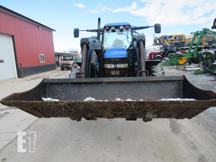 new-holland-tm150-image-14