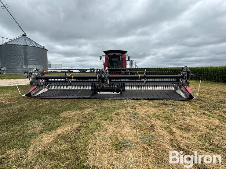 2024-case-ih-30-image-2