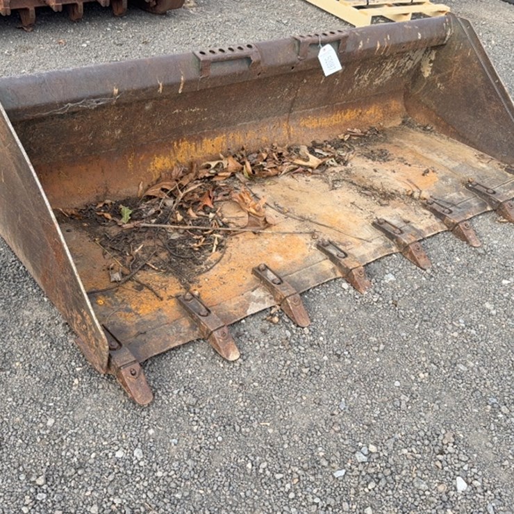 #2019 • BOBCAT 78" SKID STEER TOOTH BUCKET