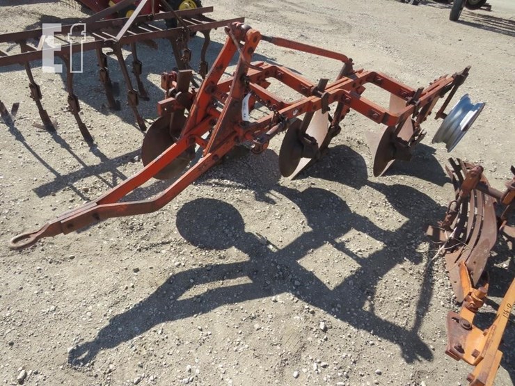 ac-3-bottom-trip-plow-w/-gauge-wheel-134-image-1
