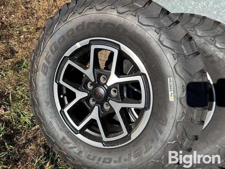 2024-bf-goodrich-285/70r17-tires-&-rims-&-suspension-image-9