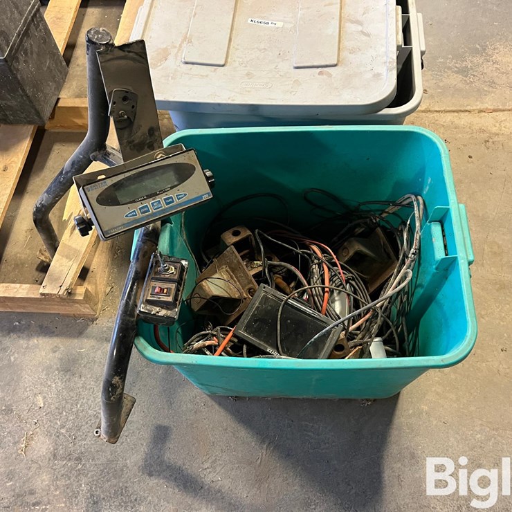 Cake-Feeder Scale System