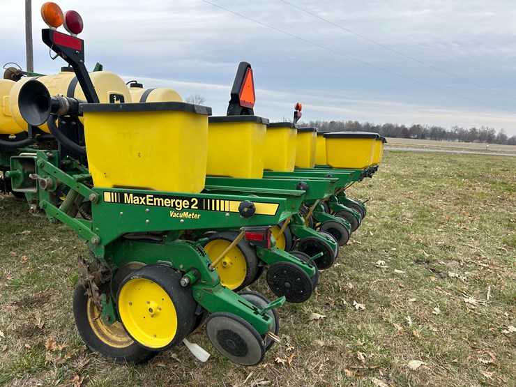 john-deere-7200-image-19